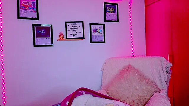 Natha_Ramirez live cam on StripChat