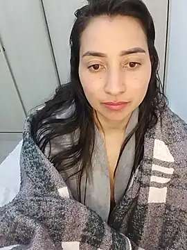 ANGELY_WET_JEET webcam