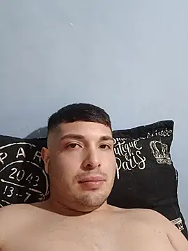 kevinn022 - KEVINN022's free webcam - UK Sex Cams