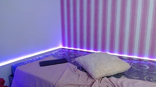 isabella_black1 webcam