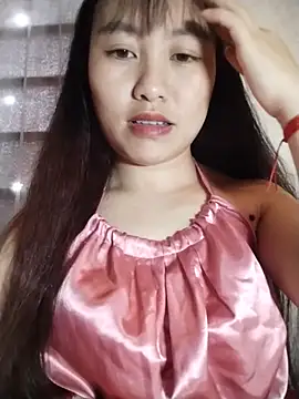 Cherry-squirtt live cam on StripChat