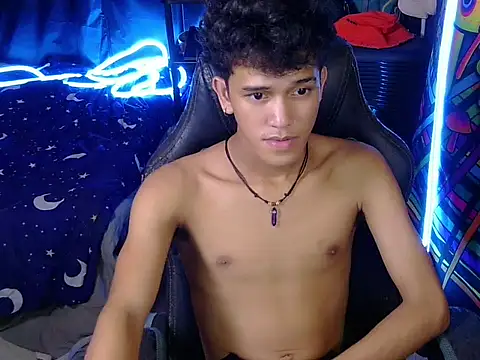 hugekenbigcock (M young) - cum with me
