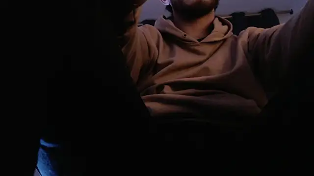 s_sven03 live cam on StripChat