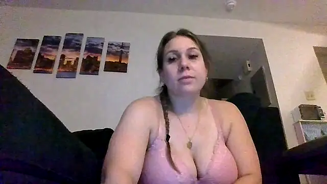 thedevinemama live cam on StripChat