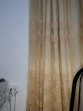 yumix19 live cam on StripChat