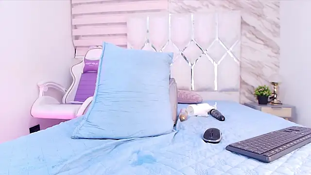 cataleya_ebony_ webcam