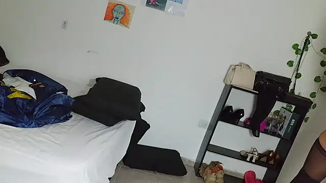 kendrafarq webcam