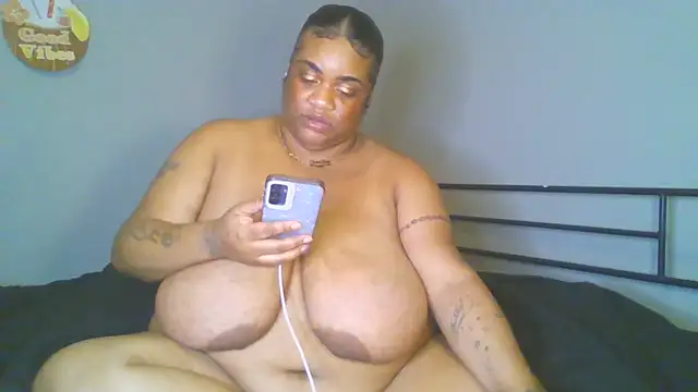 NaughtyHottieBBW