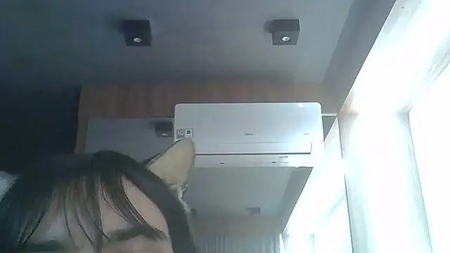 SkinnyKitten webcam