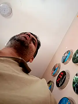 daddys_pen (Ask my age) - Nude with Spit on Cock