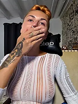 kylie_blck (Ask my age) - Countdown+ShowTits+Tonge+3 SurpriseVideo