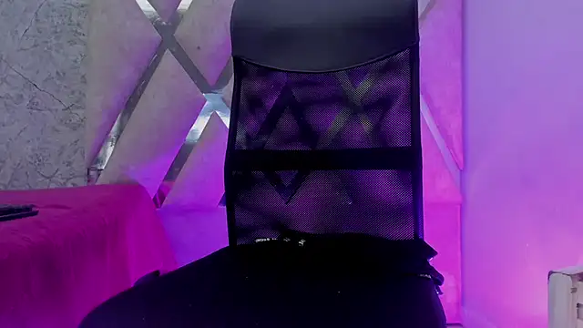 AnddieBaker webcam