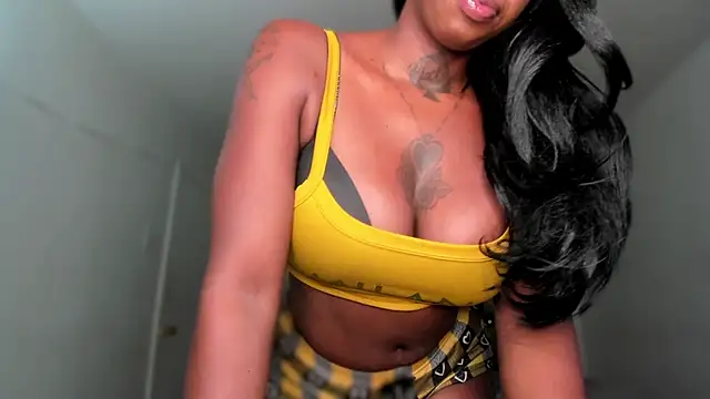 SashaMalone webcam