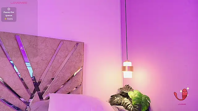 Justmia69 live cam on StripChat
