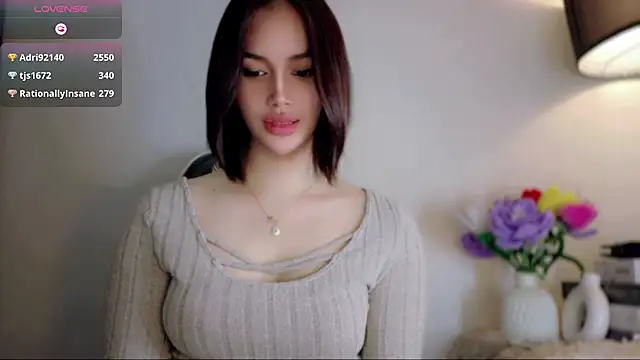 anna_hollydoll's live room