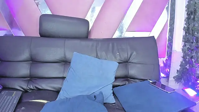 CataliinaSanttana live cam