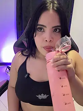 Ari_coleman live cam on StripChat