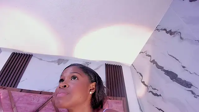 averline_sterling webcam