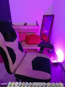 Nyxie8 webcam