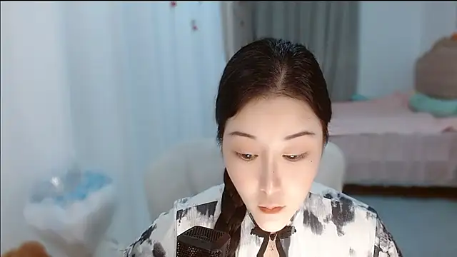 Amy-cnbaby live cam on StripChat