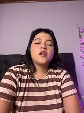 alisson_carolina73 webcam