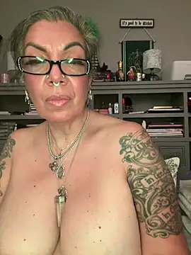 dieseldame1313 webcam