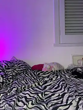 cherryxxox (F young) - SQUIRT
