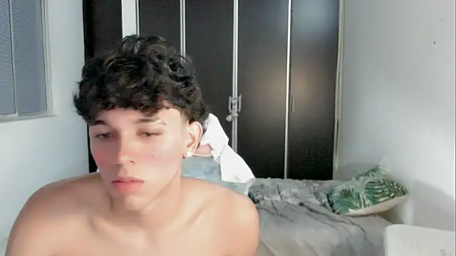 2c_bby (M twink) - MASTURBATE WITH ME X 30 MINUTES