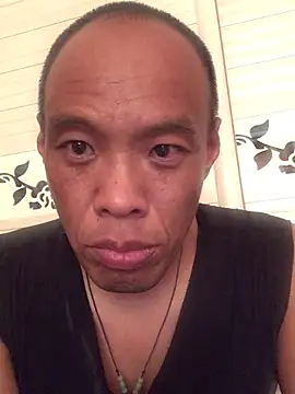 FleckedAlbum live cam on StripChat