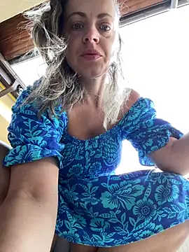ladywithbigass