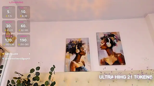 sophie_pariss live cam on StripChat