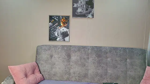 Curvy_Dynamite_ live cam on StripChat