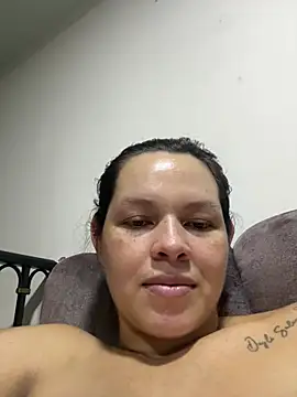 miacarrot webcam