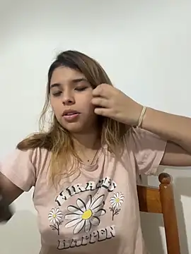 baddieasiantv live cam on StripChat
