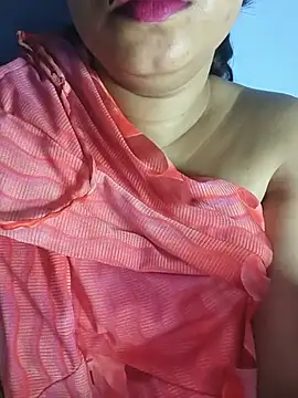 Elina_couple_ live cam on StripChat