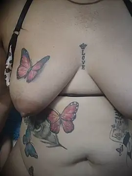 camile_milf live cam on StripChat