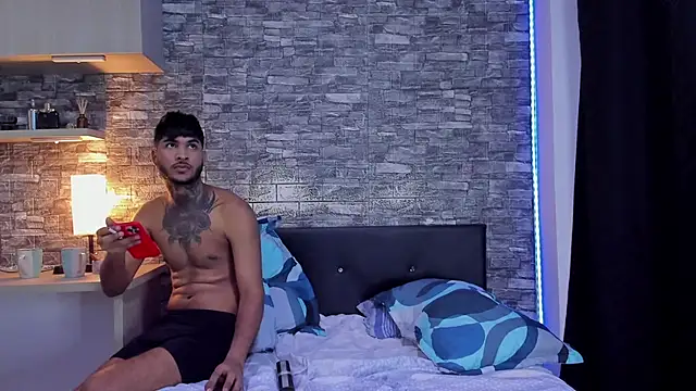 TheimperialBoys77 live cam on StripChat
