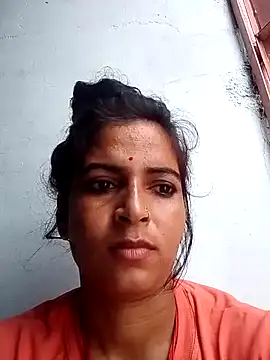 Big_soniya55A live cam on StripChat
