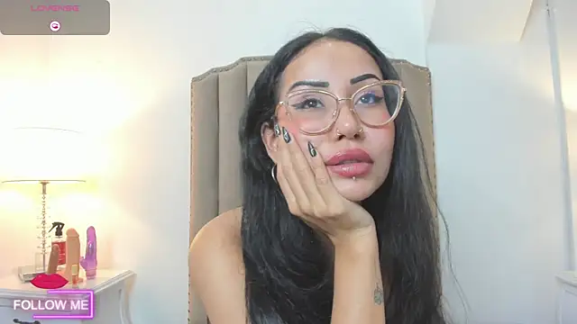 agartha_velvet live cam on StripChat