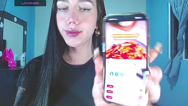 karla_zambrano webcam