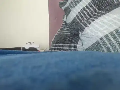 Nellybbx3 live cam on StripChat