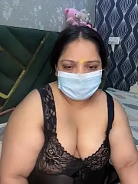 BarbieJasmine live cam on StripChat