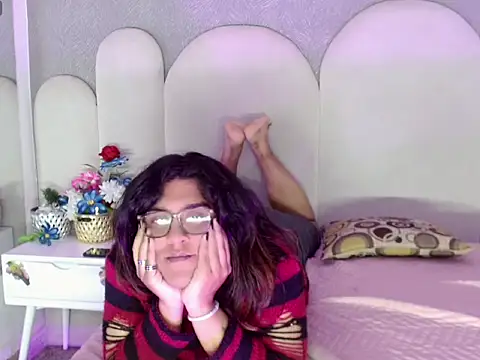 jessie_dark30 webcam