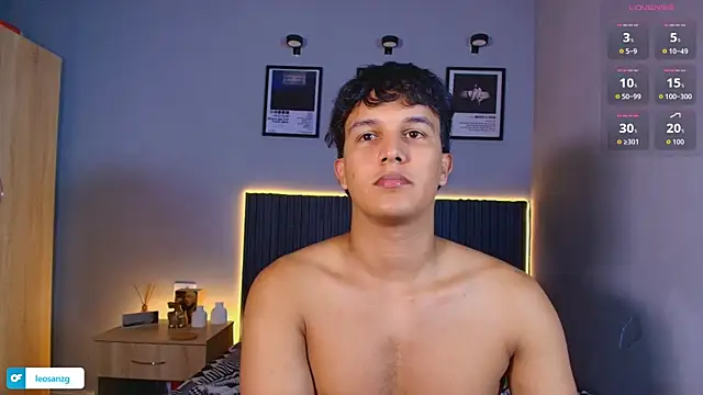Leo_Savage_ webcam