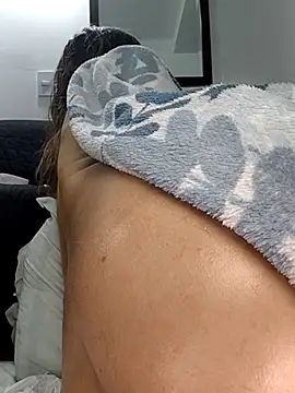 estrella_tasty webcam