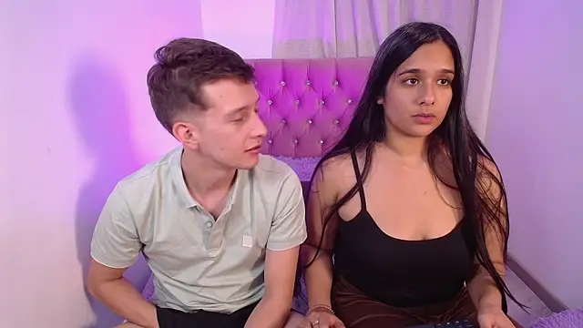 mae_nathan_ live cam on StripChat