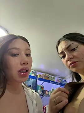 roouse live cam on StripChat