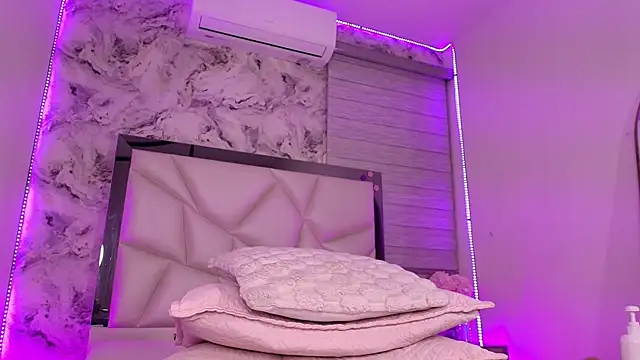 kendal_rossi - Kendal_rossi's free webcam - UK Sex Cams