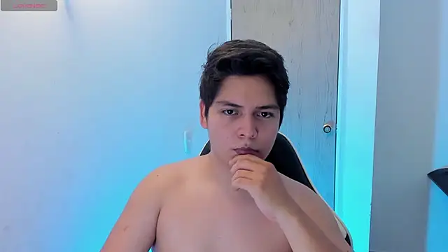 Asta_YunoXXX webcam