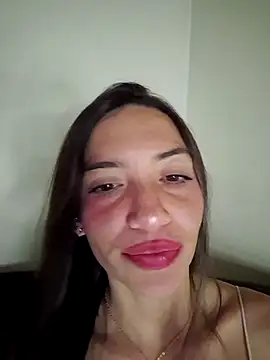 loveuu-bae webcam